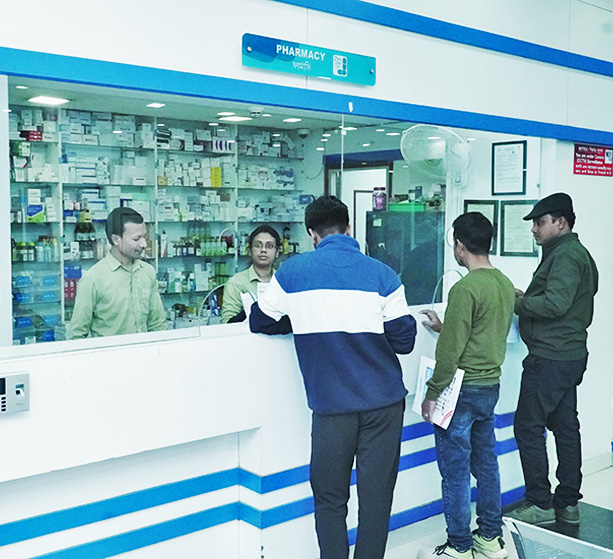 Desun Hospital's 24-hour pharmacy ensures medicines anytime, every day.